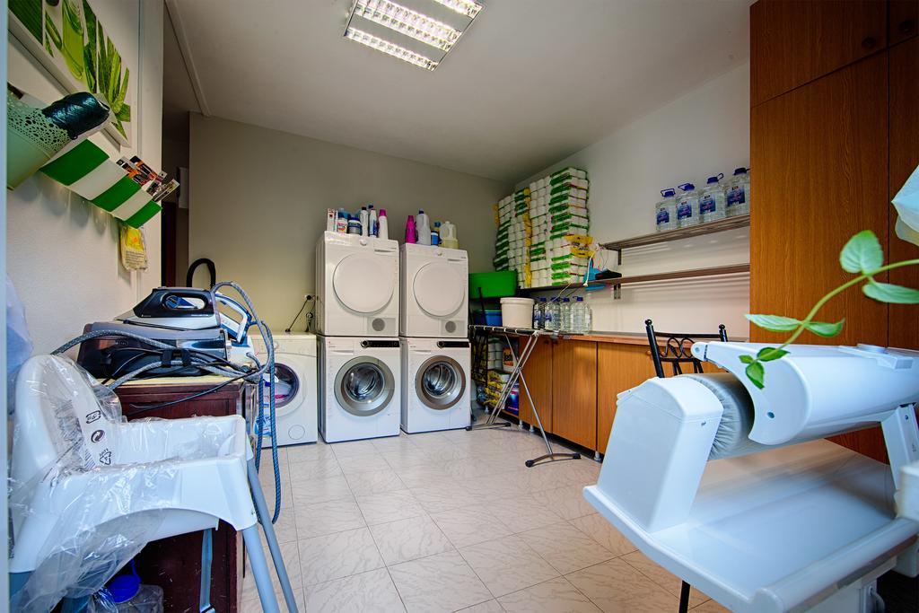 Apartments Zambarlin Komiza Room photo