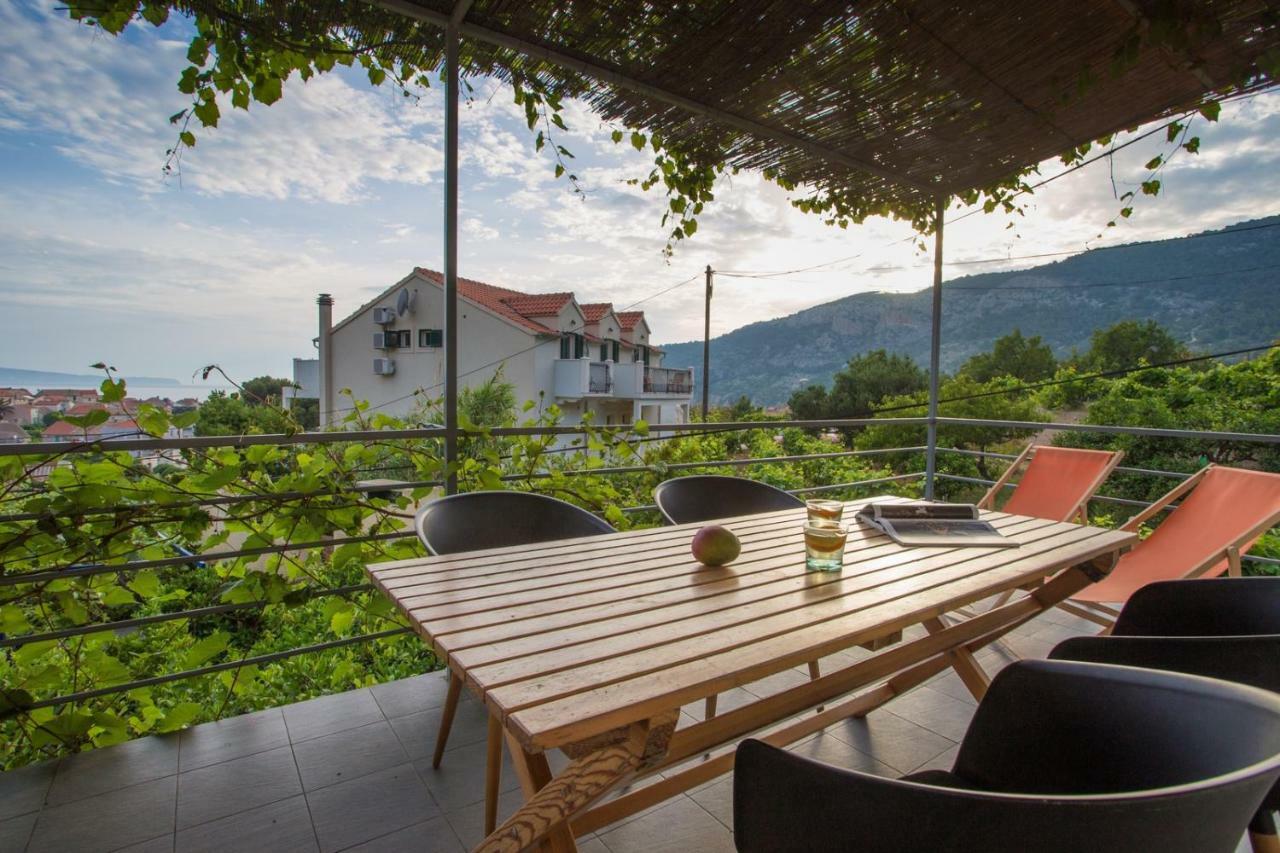 Apartments Zambarlin Komiza Exterior photo